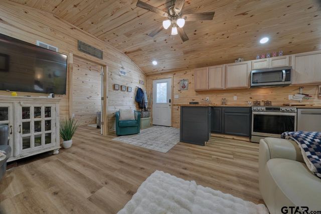 24773 CR 460, Grand Saline, TX 75140