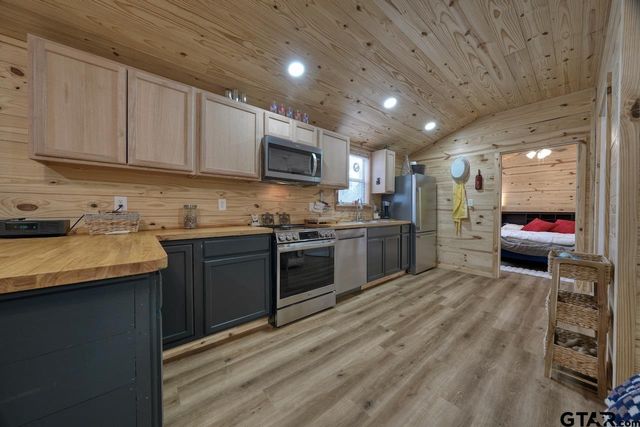 24773 CR 460, Grand Saline, TX 75140