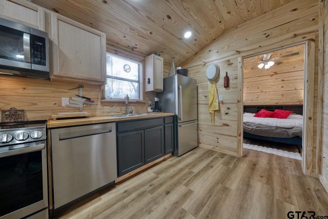 24773 CR 460, Grand Saline, TX 75140