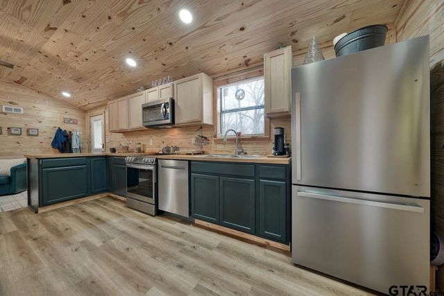 24773 CR 460, Grand Saline, TX 75140