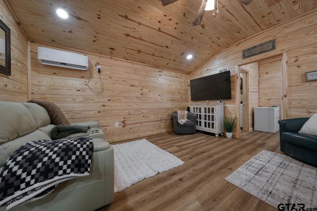 24773 CR 460, Grand Saline, TX 75140