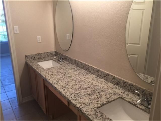 2255 Braeswood Park Drive 223, Houston, TX 77030