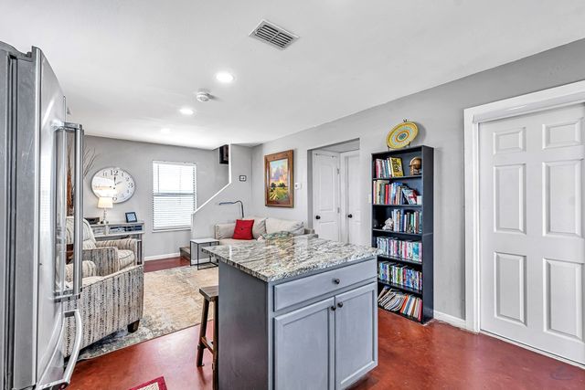 2611 Atasco Dr, Midland, TX 79705