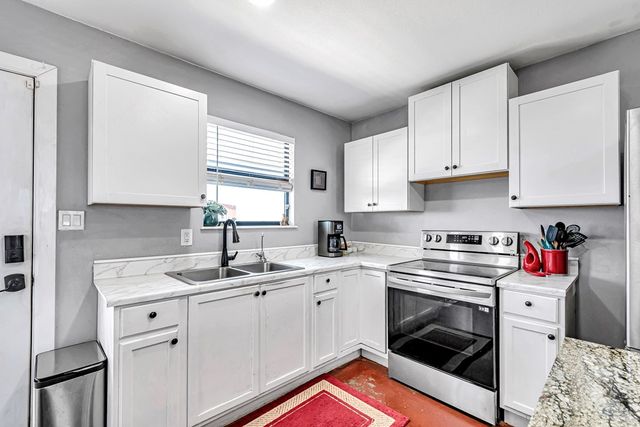 2611 Atasco Dr, Midland, TX 79705