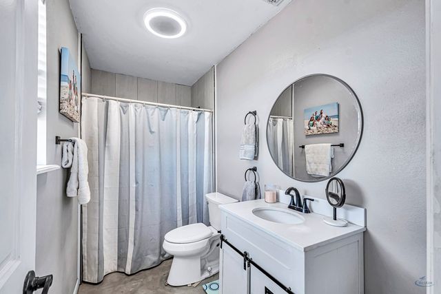 2611 Atasco Dr, Midland, TX 79705