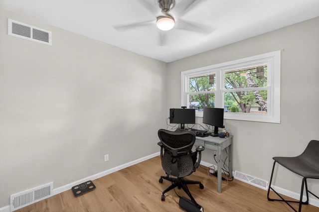 1121 Debra Lane, Madison, WI 53704