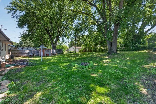 1121 Debra Lane, Madison, WI 53704