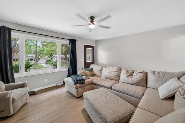 1121 Debra Lane, Madison, WI 53704