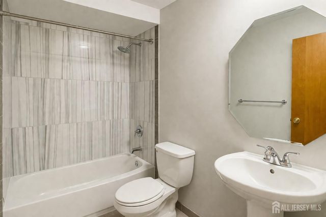 203 Mandon Court 2, South Brunswick, NJ 08540