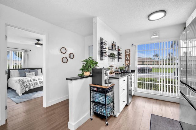 20814 Vinesta Circle 293, Boca Raton, FL 33433