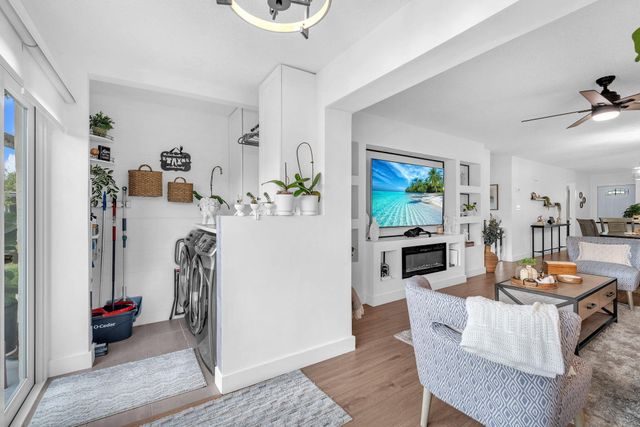 20814 Vinesta Circle 293, Boca Raton, FL 33433