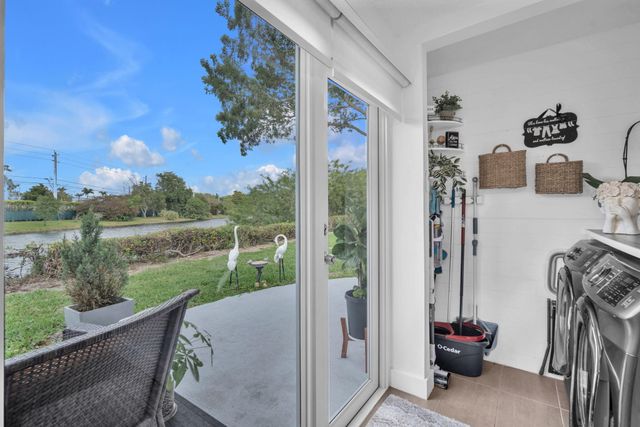 20814 Vinesta Circle 293, Boca Raton, FL 33433