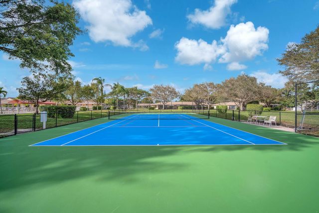 20814 Vinesta Circle 293, Boca Raton, FL 33433