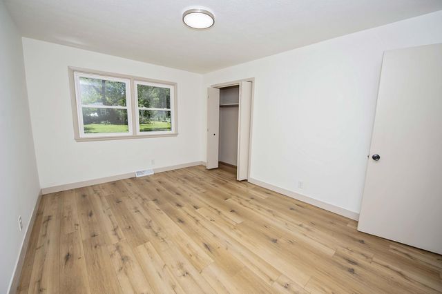 316 S Cedarbrook Avenue, Springfield, MO 65802