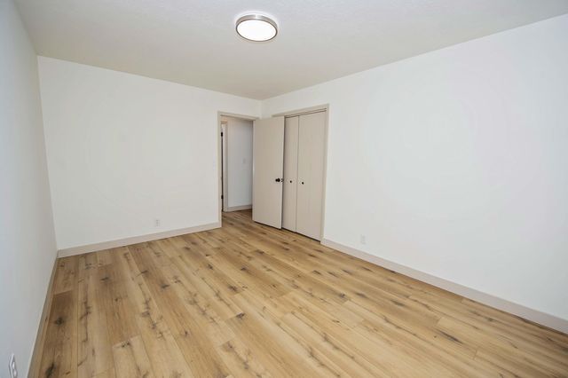 316 S Cedarbrook Avenue, Springfield, MO 65802
