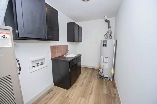 316 S Cedarbrook Avenue, Springfield, MO 65802