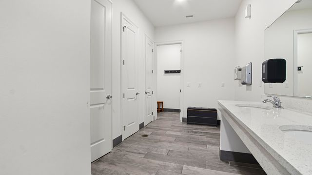 500 Meadow Lake Drive, Freeport, FL 32439