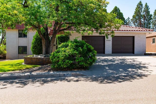 2532 Harold Place NE, Albuquerque, NM 87106