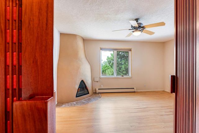 2532 Harold Place NE, Albuquerque, NM 87106