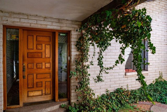 2532 Harold Place NE, Albuquerque, NM 87106
