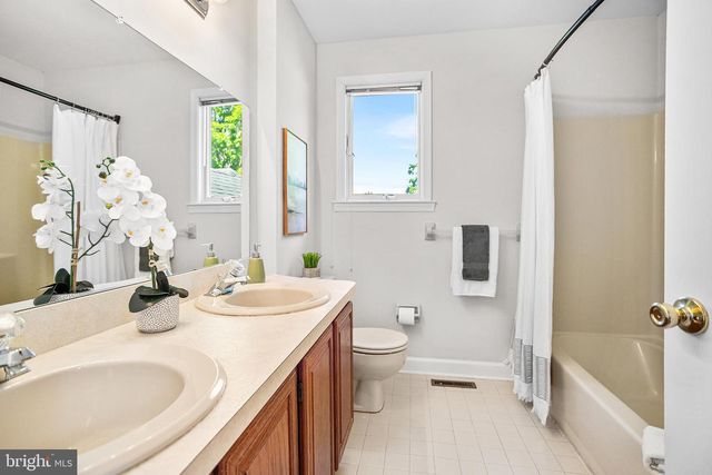 115 WILLITS WAY, Glen Mills, PA 19342