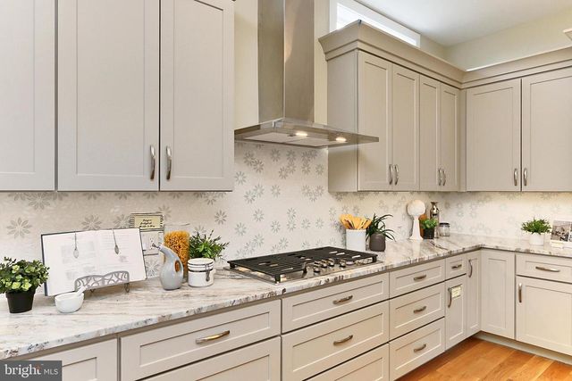 7017 RIDGE DRIVE, Alexandria, VA 22306
