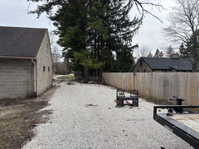 N48W15032 W Lisbon ROAD, Menomonee Falls, WI 53051
