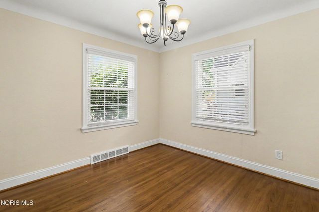4131 Rugby Drive, Toledo, OH 43614