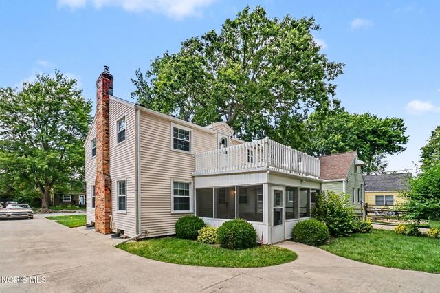 4131 Rugby Drive, Toledo, OH 43614