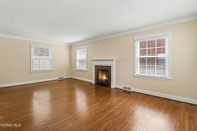 4131 Rugby Drive, Toledo, OH 43614