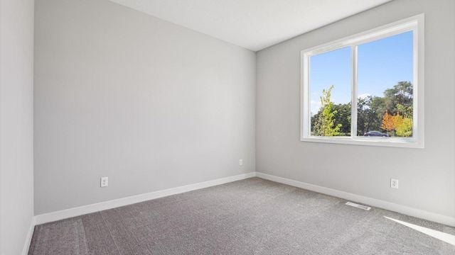 1264 Compton Avenue, River Falls, WI 54022