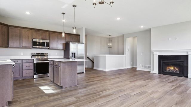 1264 Compton Avenue, River Falls, WI 54022