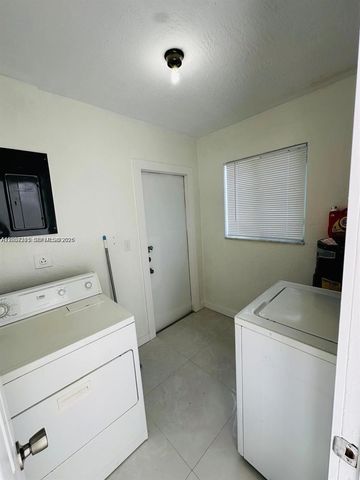 2620 NW 14th Ct 2620, Fort Lauderdale, FL 33311