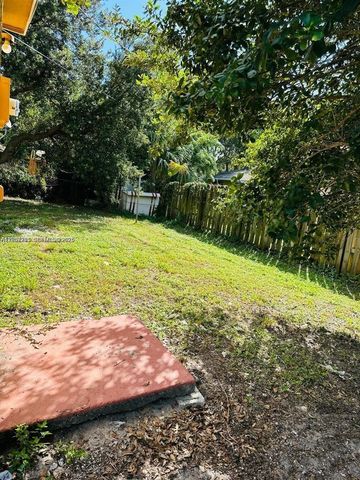 2620 NW 14th Ct 2620, Fort Lauderdale, FL 33311
