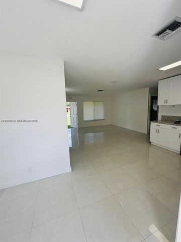 2620 NW 14th Ct 2620, Fort Lauderdale, FL 33311