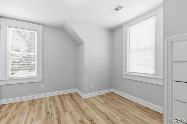 7148 Kensington Avenue, St Louis, MO 63143