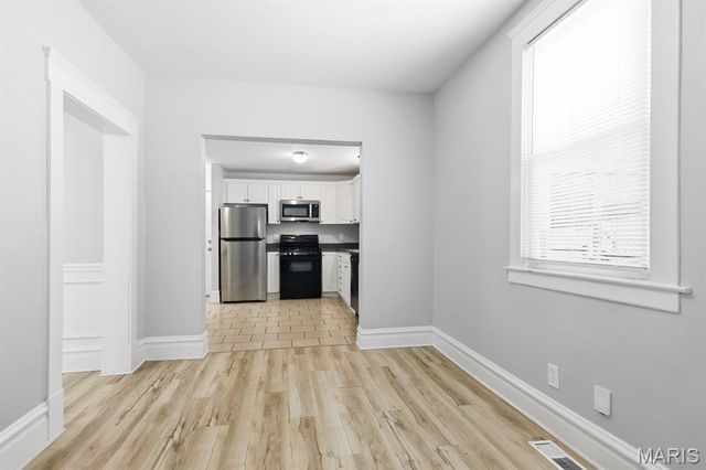 7148 Kensington Avenue, St Louis, MO 63143