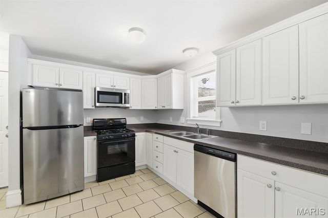 7148 Kensington Avenue, St Louis, MO 63143