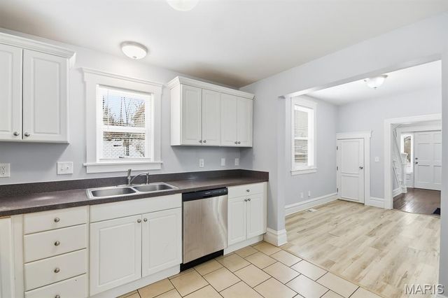 7148 Kensington Avenue, St Louis, MO 63143