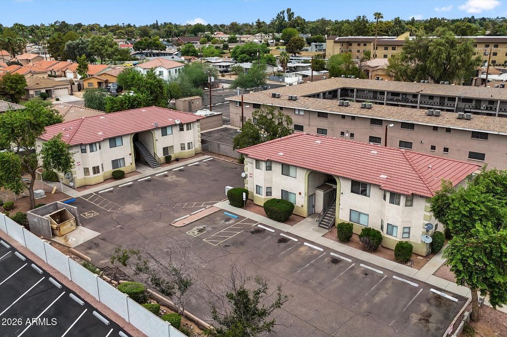 7130-7136 N 27th Avenue 1-4, Phoenix, AZ 85051 — exterior