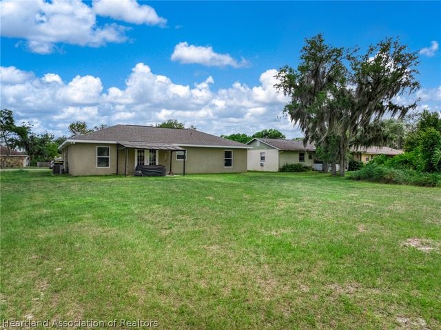 233 Loon Avenue, Sebring, FL 33870