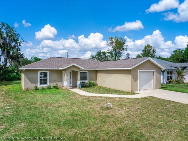 233 Loon Avenue, Sebring, FL 33870