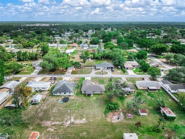 233 Loon Avenue, Sebring, FL 33870