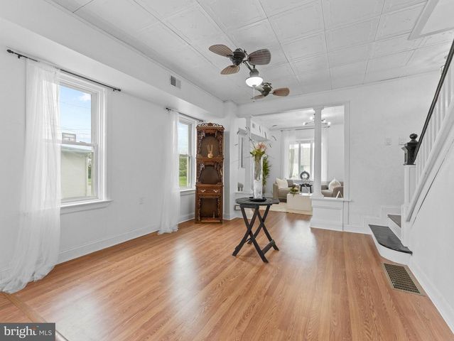 209 UPLAND RD, Brookhaven, PA 19015