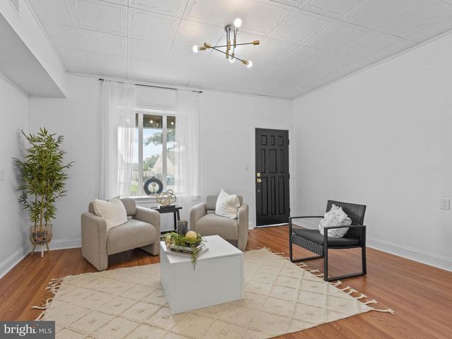 209 UPLAND RD, Brookhaven, PA 19015