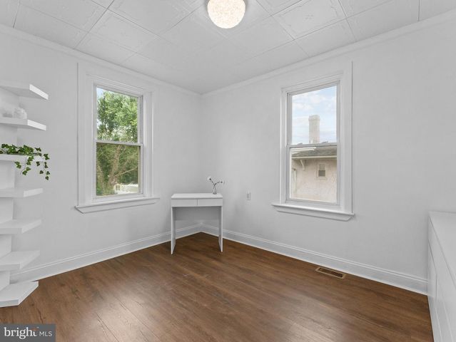 209 UPLAND RD, Brookhaven, PA 19015