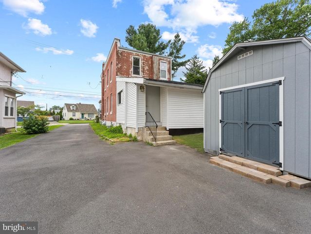 209 UPLAND RD, Brookhaven, PA 19015