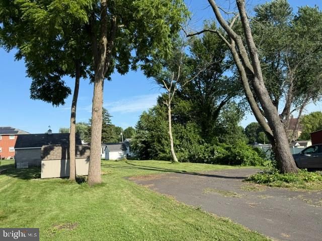 209 UPLAND RD, Brookhaven, PA 19015