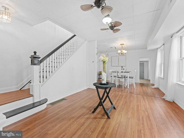 209 UPLAND RD, Brookhaven, PA 19015