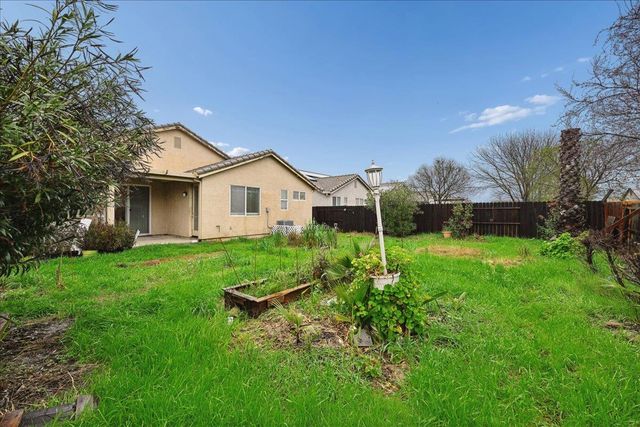 1364 Amaranth St, Plumas Lake, CA 95961